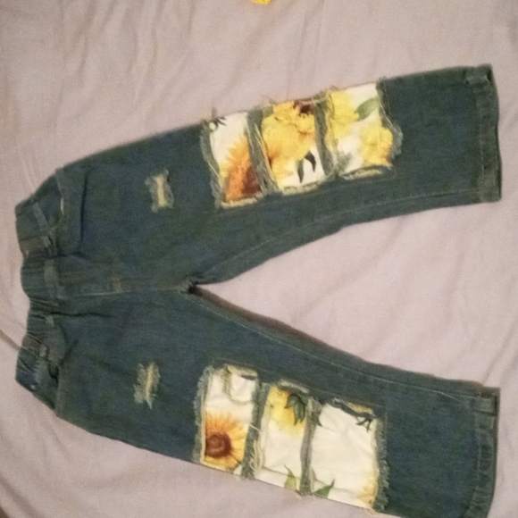 Girls outfit - Picture 3 of 4